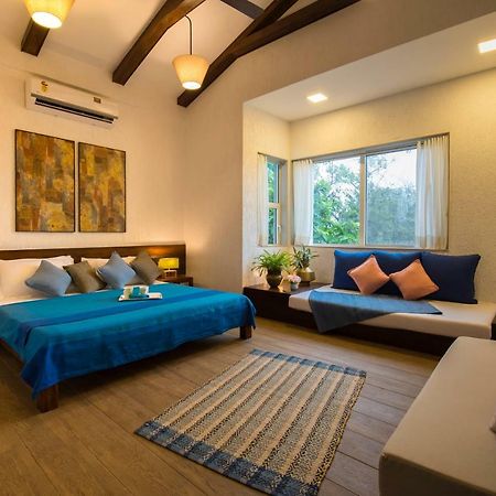 El Lodge By Stayvista - Pool, Lawn, And A Charming Gazebo For Your Perfect Getaway Лонавала Екстериор снимка